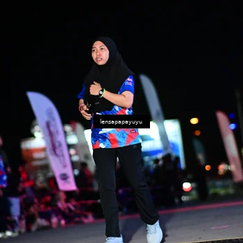 Runner Photo 6063136