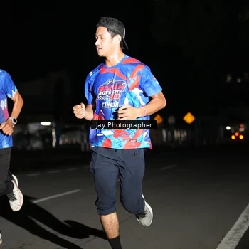 Runner Photo 6063935