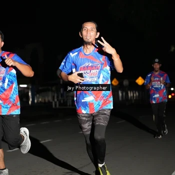 Runner Photo 6063973
