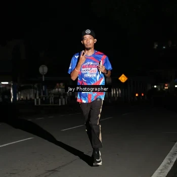 Runner Photo 6063975