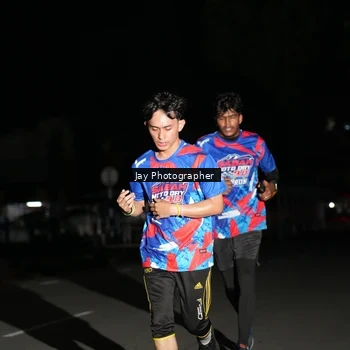 Runner Photo 6064004