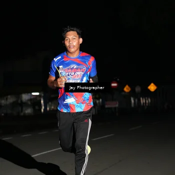 Runner Photo 6064015