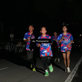 Runner Photo 6064020