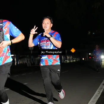 Runner Photo 6064054