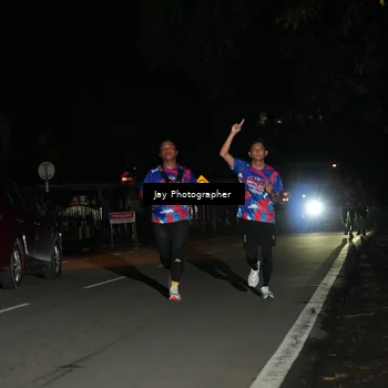 Runner Photo 6064061