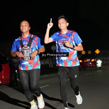 Runner Photo 6064068