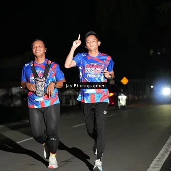 Runner Photo 6064070
