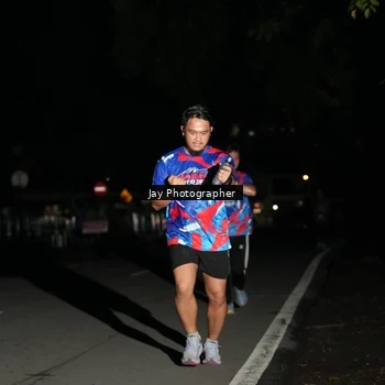 Runner Photo 6064074