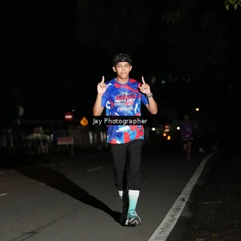 Runner Photo 6064083