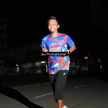Runner Photo 6064085