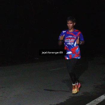 Runner Photo 6064104