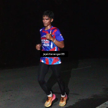 Runner Photo 6064113