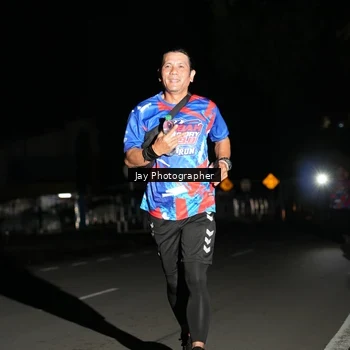 Runner Photo 6064124