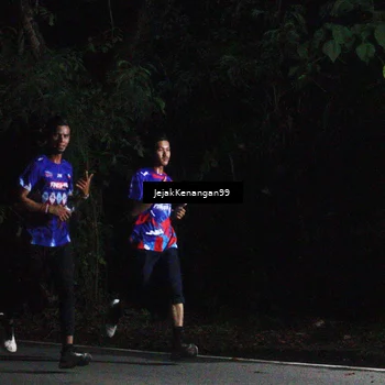 Runner Photo 6064136