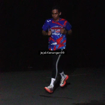 Runner Photo 6064142