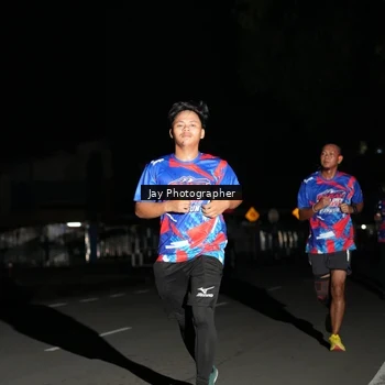 Runner Photo 6064155