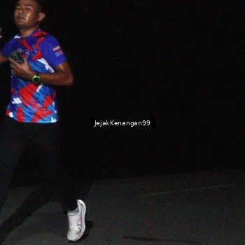 Runner Photo 6064161