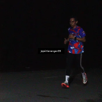 Runner Photo 6064165