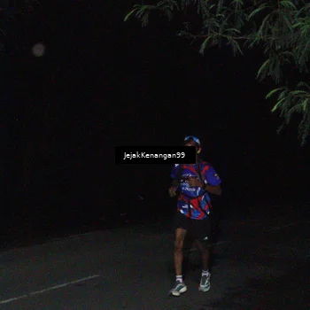 Runner Photo 6064173