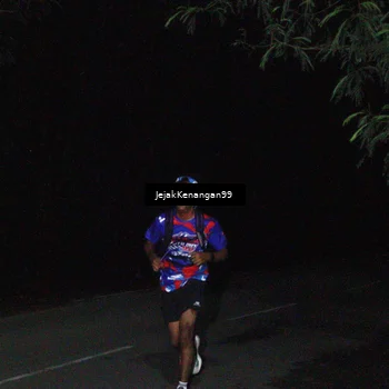 Runner Photo 6064176