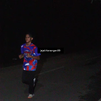 Runner Photo 6064179