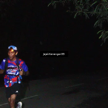 Runner Photo 6064187