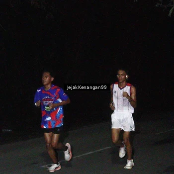 Runner Photo 6064193