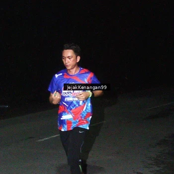 Runner Photo 6064202