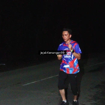 Runner Photo 6064203