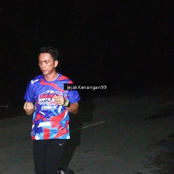 Runner Photo 6064207