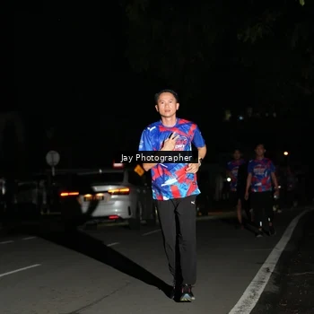 Runner Photo 6064210