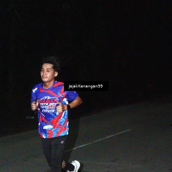 Runner Photo 6064214