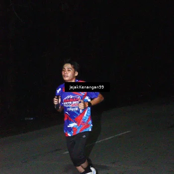 Runner Photo 6064219