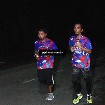 Runner Photo 6064225