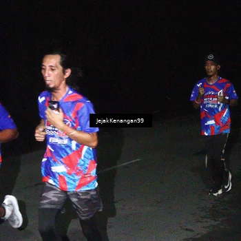 Runner Photo 6064232