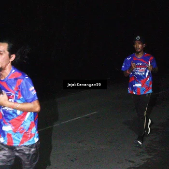 Runner Photo 6064233