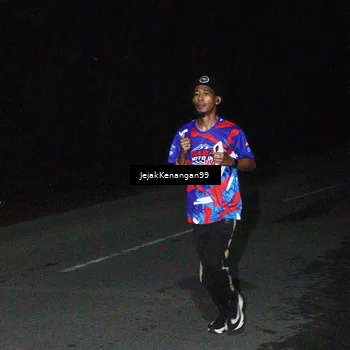 Runner Photo 6064234