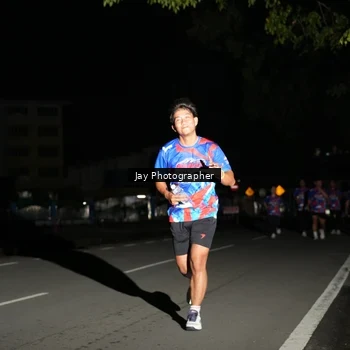 Runner Photo 6064240