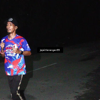 Runner Photo 6064242