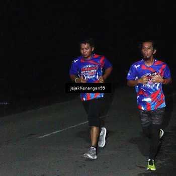 Runner Photo 6064249