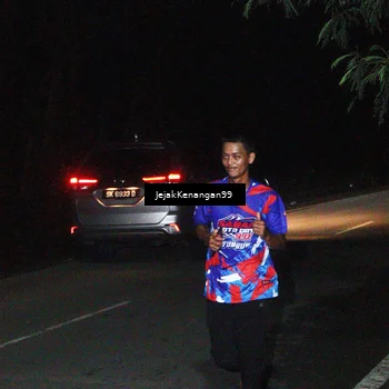Runner Photo 6064251