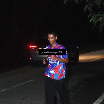Runner Photo 6064252