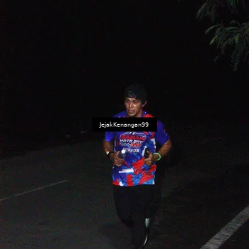Runner Photo 6064263