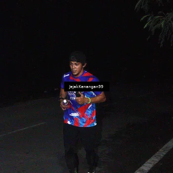 Runner Photo 6064264