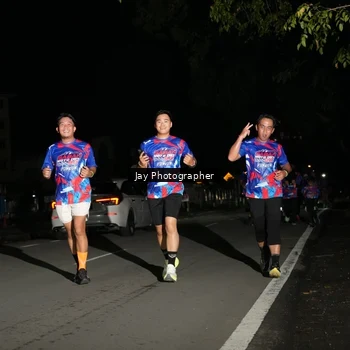 Runner Photo 6064273