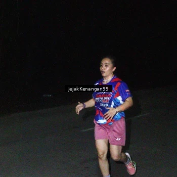 Runner Photo 6064284