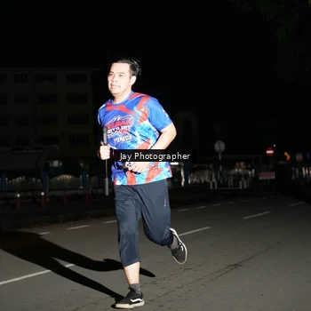 Runner Photo 6064300