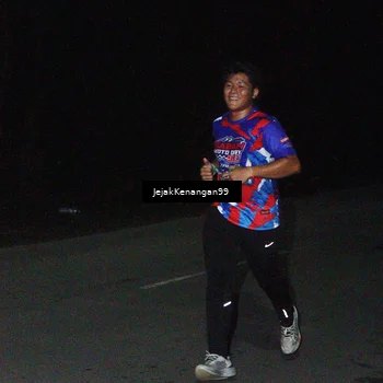 Runner Photo 6064306