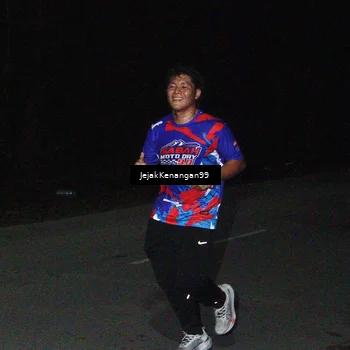 Runner Photo 6064307