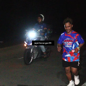 Runner Photo 6064321